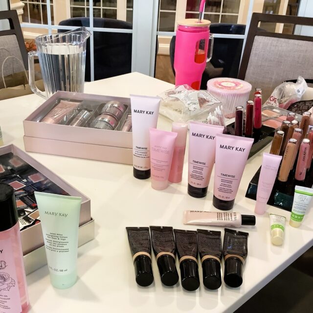 Spa day at Silver Maples was pure pampering! Thanks to Mary Kay rep Theresa for the fabulous facials, lotions, and makeup, and to Main Street Dermatology for the generous samples. Our amazing staff gave hand massages and did nails, and we wrapped it all up with a glamour photo shoot! Who says you can’t treat yourself like a star?