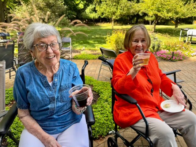 Sipping our way through the sweet crossover from summer to fall 🍷🍁🌸
Our Memorial Garden was the perfect spot to toast the season—where late-summer blooms meet the first signs of autumn. Our Garden Committee’s dedication was on full display, creating a beautiful backdrop for laughter, conversation, and connection.